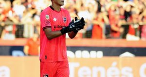 ¿Habrá Keylor Navas vs. Ángel Di María? Qué dijo el costarricense sobre su futuro en Newell's