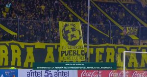 Peñarol recordó a los desaparecidos y honró a Pepe Mujica