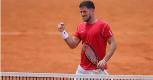 Federico Gómez en la gloria: de haber tocado fondo a pisar fuerte en Roland Garros