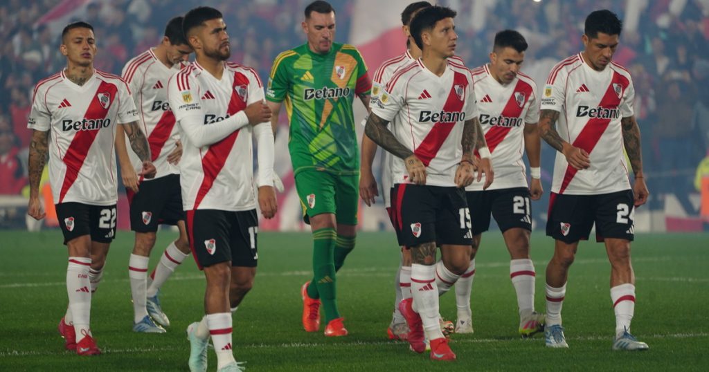 Erró el 48% de los penales: radiografía de las ocho tandas seguidas perdidas por River
