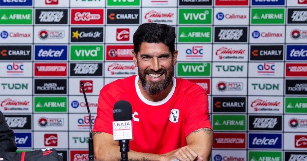 Loco un poco: la particular forma de juego que Abreu pretende imponer en el fútbol mexicano