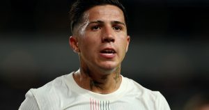 La insólita medida que está obligado a tomar el Chelsea de Enzo para disputar la Champions