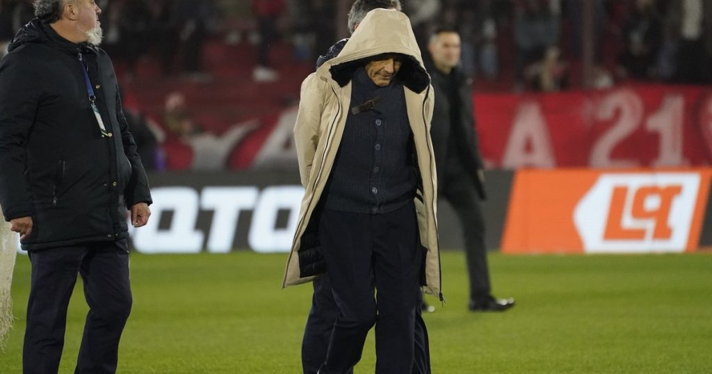 Los preocupantes números de Russo en Boca que van más allá de este tercer ciclo