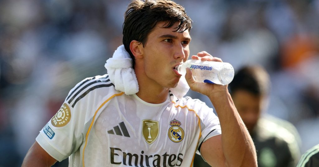 La joven promesa del Real Madrid que tendrá una cláusula de 1.000 millones de euros