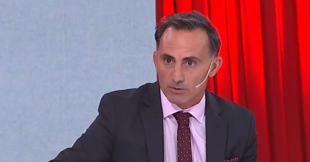 Diego Latorre anunció que comenzará su carrera como director técnico en un torneo particular