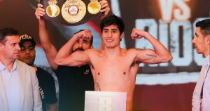 Quién es Mirco Cuello, el 43º argentino en ser campeón mundial de boxeo
