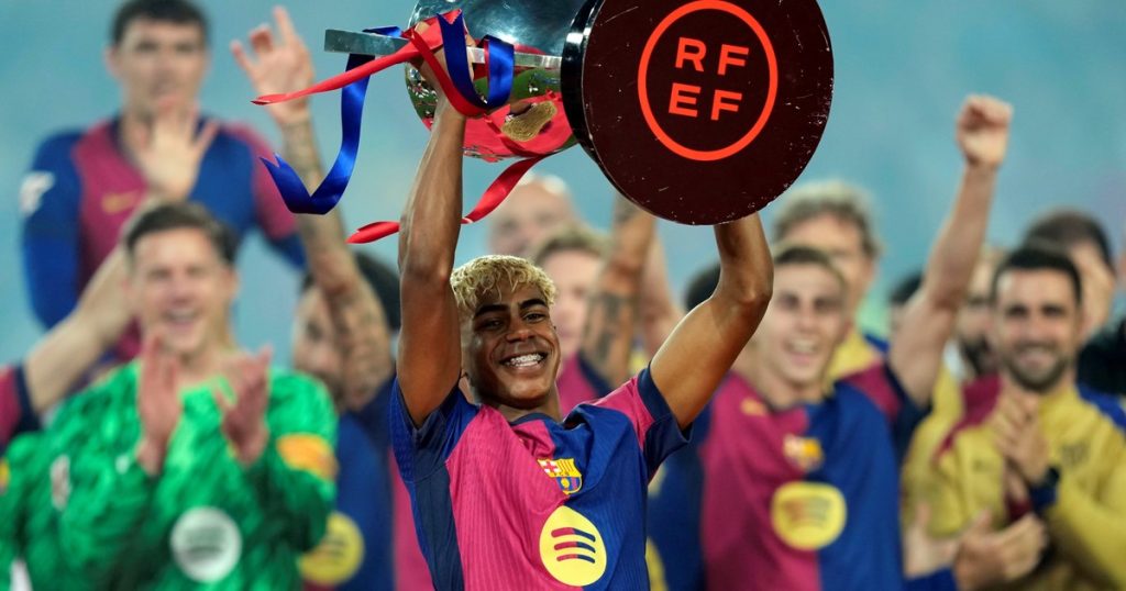 Lamine Yamal va por el doblete: está nominado al Balón de Oro y al Trofeo Kopa