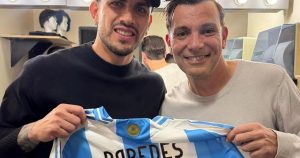 ¿Nuevo refuerzo para Boca? La divertida propuesta de Bossi a Paredes en la calle Corrientes