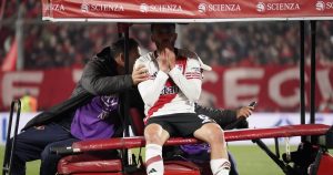 Los jugadores de River, el Dibu Martínez y el Betis: los mensajes a Pezzella por su dura lesión