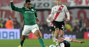 Video: la barrida de Quintero que levantó al Monumental y el pedido de los hinchas de River