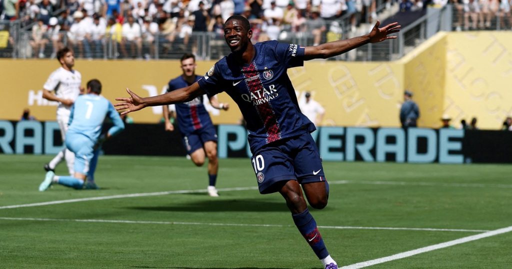 Previo al Balón de Oro, Dembelé le ganó un premio a Lamine
