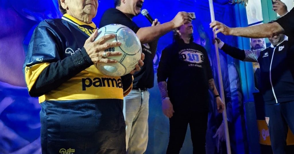 La Navidad Maradoniana llegó con bautismos y emoción