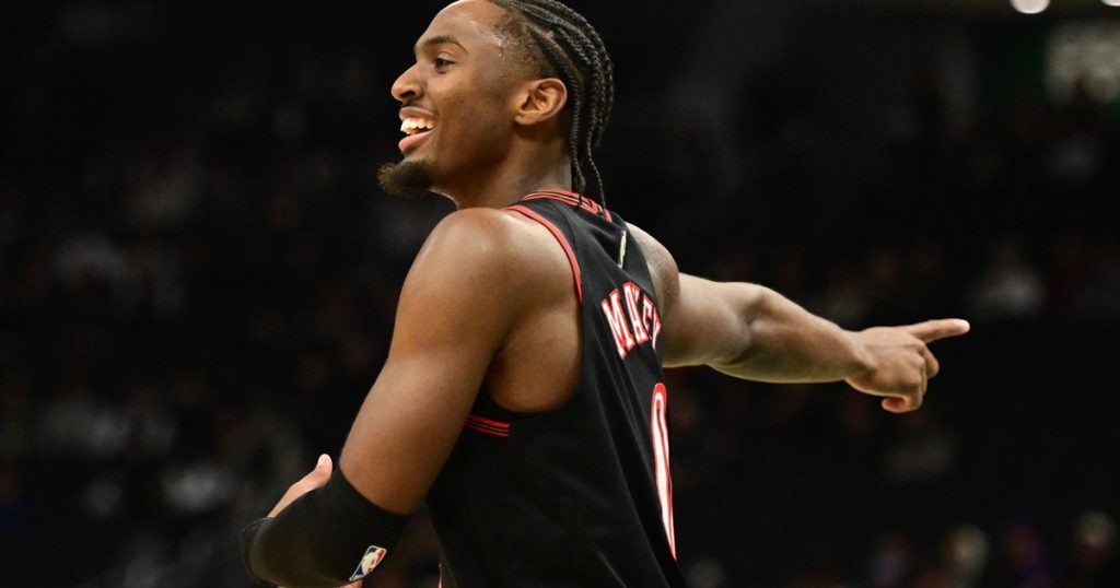 Actuación brillante en la NBA: Tyrese Maxey llevó el partido a suplementario y los 76ers ganaron gracias a sus 54 puntos