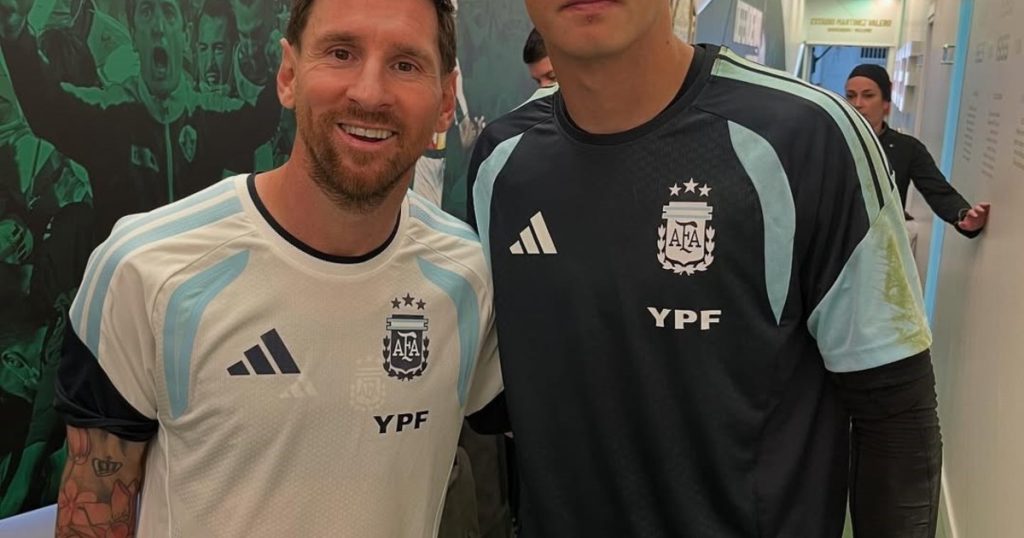 Juega en San Lorenzo, no debutó en Primera y fue el arquero suplente de la Selección Argentina ante Angola