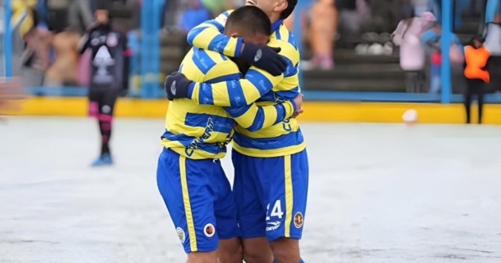 En el estadio con mayor altura del mundo y bajo una tormenta de nieve, un equipo que fue refundado este año se metió en la final de la Copa Perú