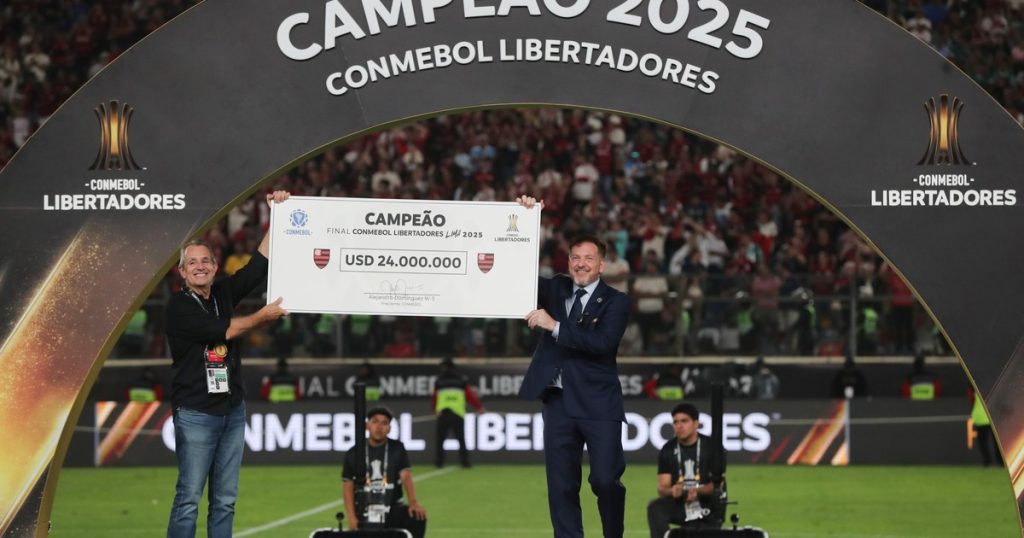 El presidente de Flamengo se quejó de la participación del campeón de la Libertadores en la Copa Intercontinental
