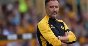 La Premier League se argentiniza: le renuevan el contrato hace un mes y medio y ahora lo echan