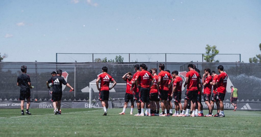 Quiénes son los 12 jugadores que deberían volver a River de sus préstamos: sus situaciones