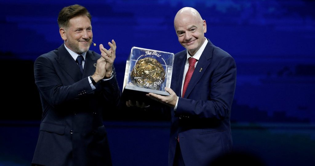 El premio que Conmebol le dio a Infantino