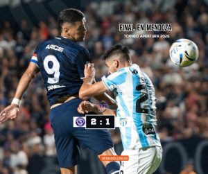 Copia de Black and White Minimalist Football Match Result Instagram Post333