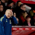 Pelea por no descender en la Premier League y ya echó ¡a su tercer entrenador en la temporada!