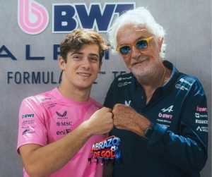 Copia de Copia de Flyer volante de partido de fútbol deportivo moderno oscuro