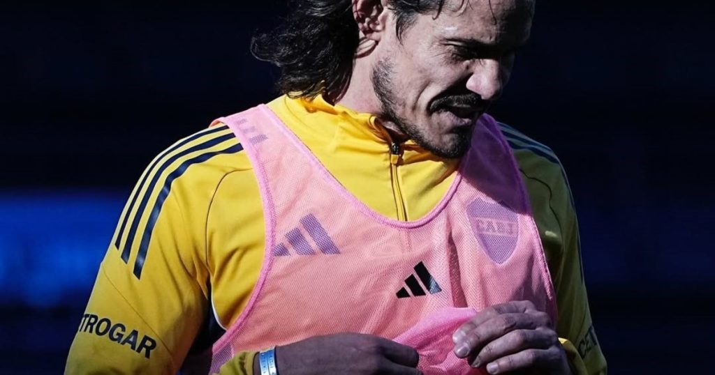 Horas clave para Cavani por su lesión y su futuro