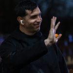 Con Dibu Martínez y Buendía de arranque, Aston Villa recibe a Brighton