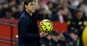 La durísima sanción a Matías Almeyda tras su expulsión en el Sevilla-Alavés