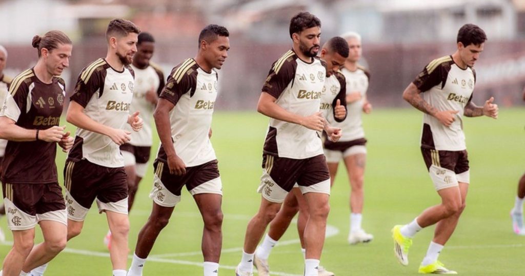 Crece la tensión en Flamengo: la barra quiso increpar al plantel en un cumpleaños