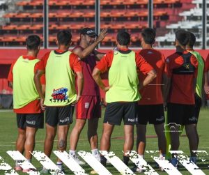 Copia de Copia de Copia de Copia de Copia de Blue and Neon Green Football Game Schedule Match Day Instagram Post