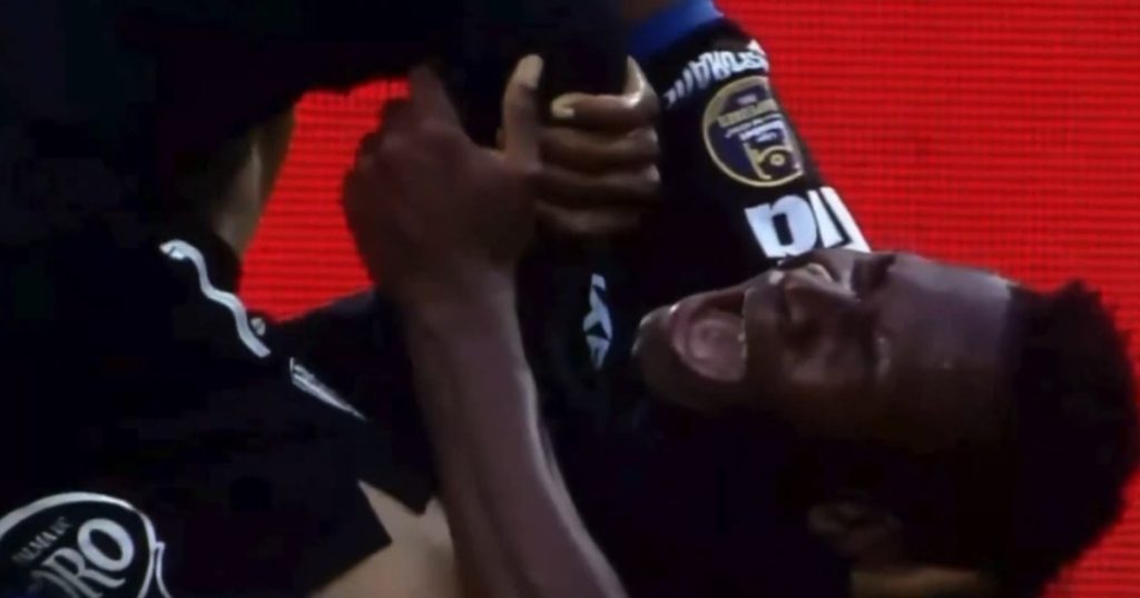 Crece la preocupación en Ecuador por la fractura expuesta que sufrió Jean Pierre Arroyo