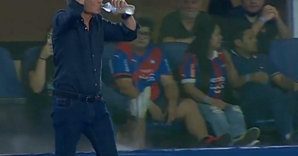 Debut con triunfo de Holan en Paraguay