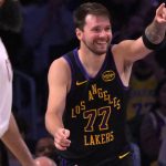 Luka Doncic la volvió a romper pese a las críticas: récord y victoria con Los Ángeles Lakers