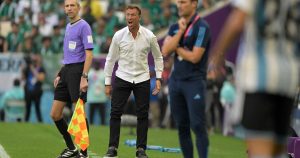 A 55 días del Mundial, Arabia despidió a Hervé Renard, el DT verdugo de la Selección Argentina en el debut de Qatar