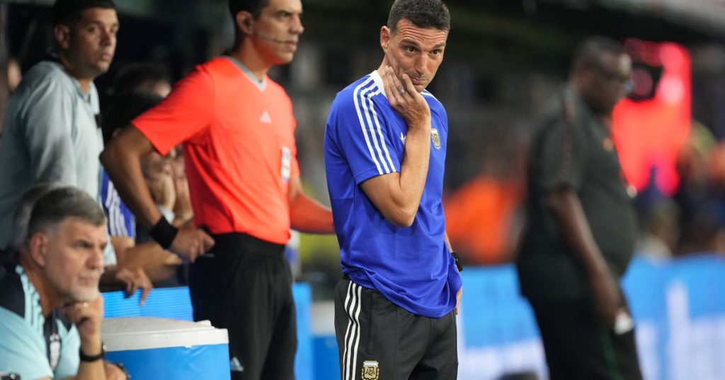 El aviso de Scaloni pensando en el Mundial: "Al ser campeones, la gente piensa que somos favoritos"