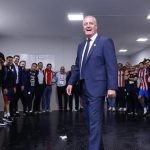 Gustavo Alfaro, todoterreno: entre el Día de la Independencia, el saludo a las madres y la prelista mundialista