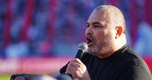 Chilavert criticó fuertemente a Alfaro tras el 1-4 con Estados Unidos: "Es el culpable, tocar la guitarra y hablar es fácil"
