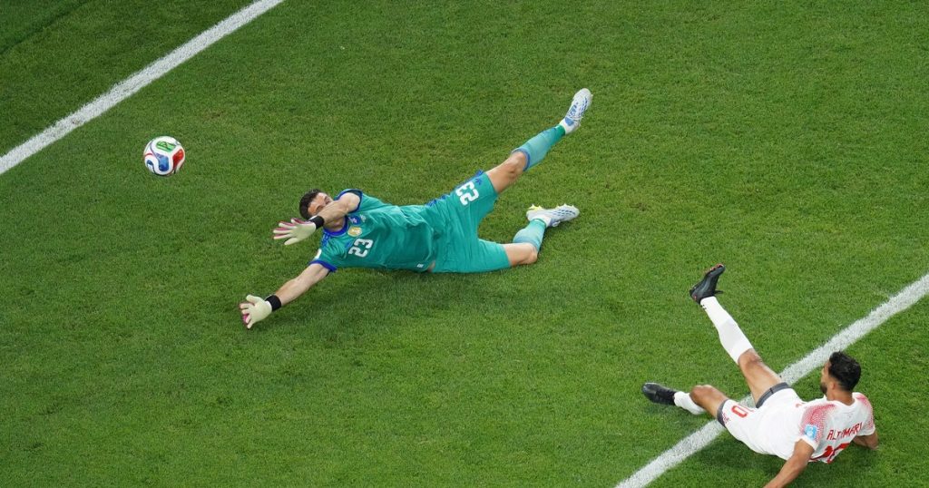 La respuesta de Dibu Martínez a Olé tras el gol que recibió ante Jordania