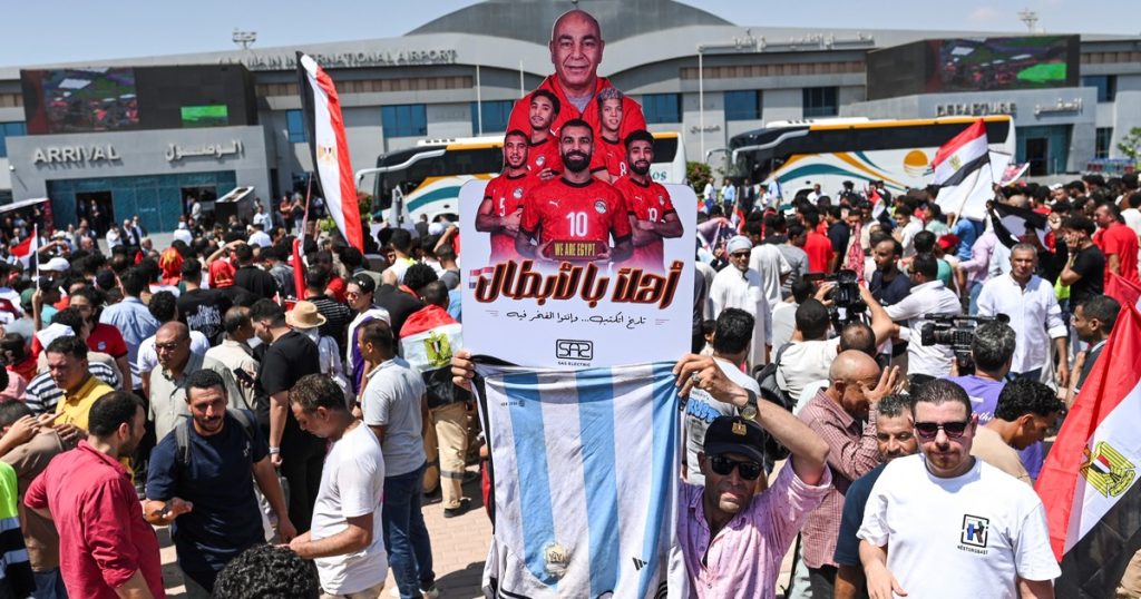 El multitudinario recibimiento a Egipto tras la eliminación con Argentina