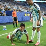 El ritual de Licha Martínez y Cuti Romero en la previa a ser goleadores ante Cabo Verde