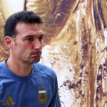 Scaloni: la bandera de Malvinas, el recibimiento y “en la derrota somos nobles”