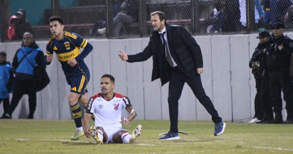 El fuerte mensaje de Arruabarrena tras su debut en Boca: "En grietas y pelotudeces…"