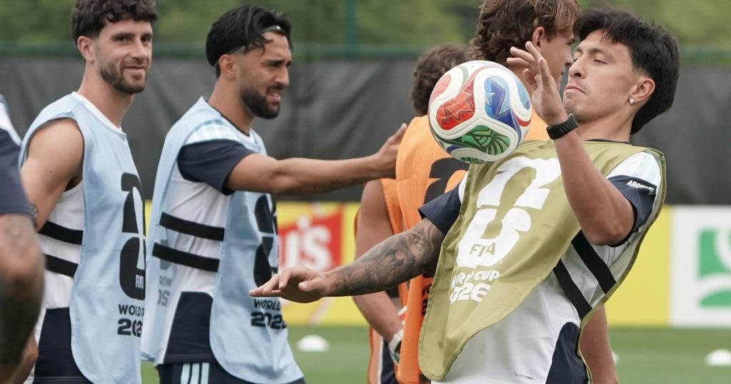 Identificación, constancia y métricas top: así Lisandro Martínez se ganó un lugar en el equipo base del Mundial