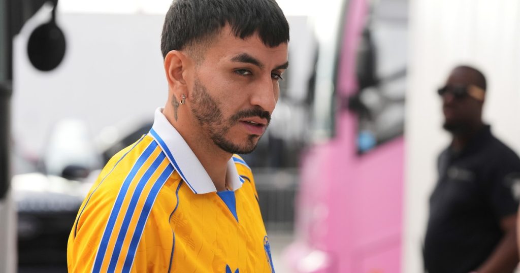 ¿Se enfría la llegada de Ángel Correa a River?