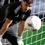 Dibu Martínez, afuera del debut del Aston Villa en la Premier League