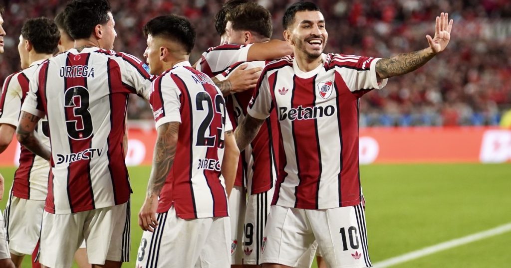 Correa y su dupla de élite con Almada: "Podría estar en cualquier gigante de Europa..."