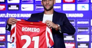 Cuti Romero, presentado en el Atlético de Madrid: "A Julián lo veo muy bien"