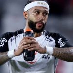 Corinthians dio marcha atrás: le renovó a Memphis Depay y podría jugar contra Central
